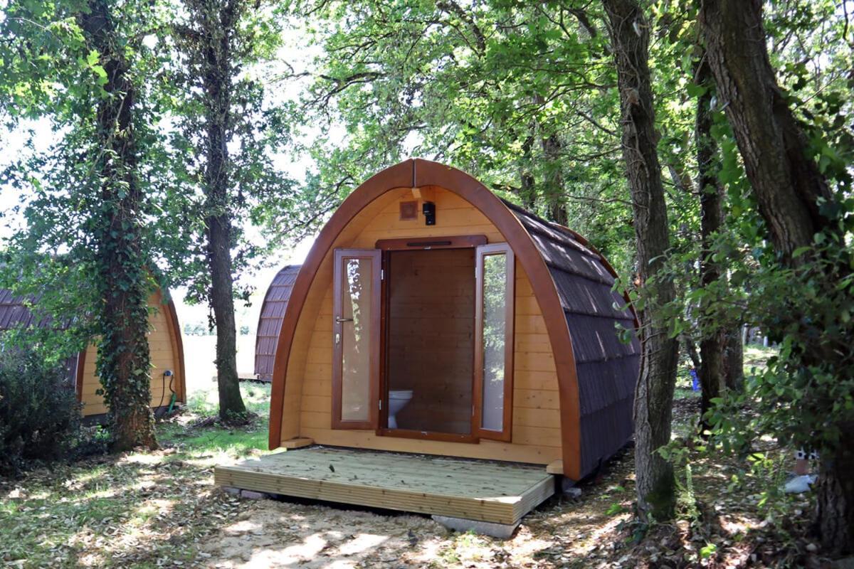 Gites & Tiny Houses Les Hauts De Toulvern Baden Værelse billede